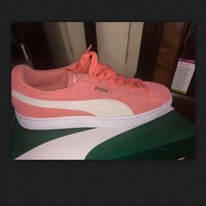 Puma suede classics women size 11 *NEW*